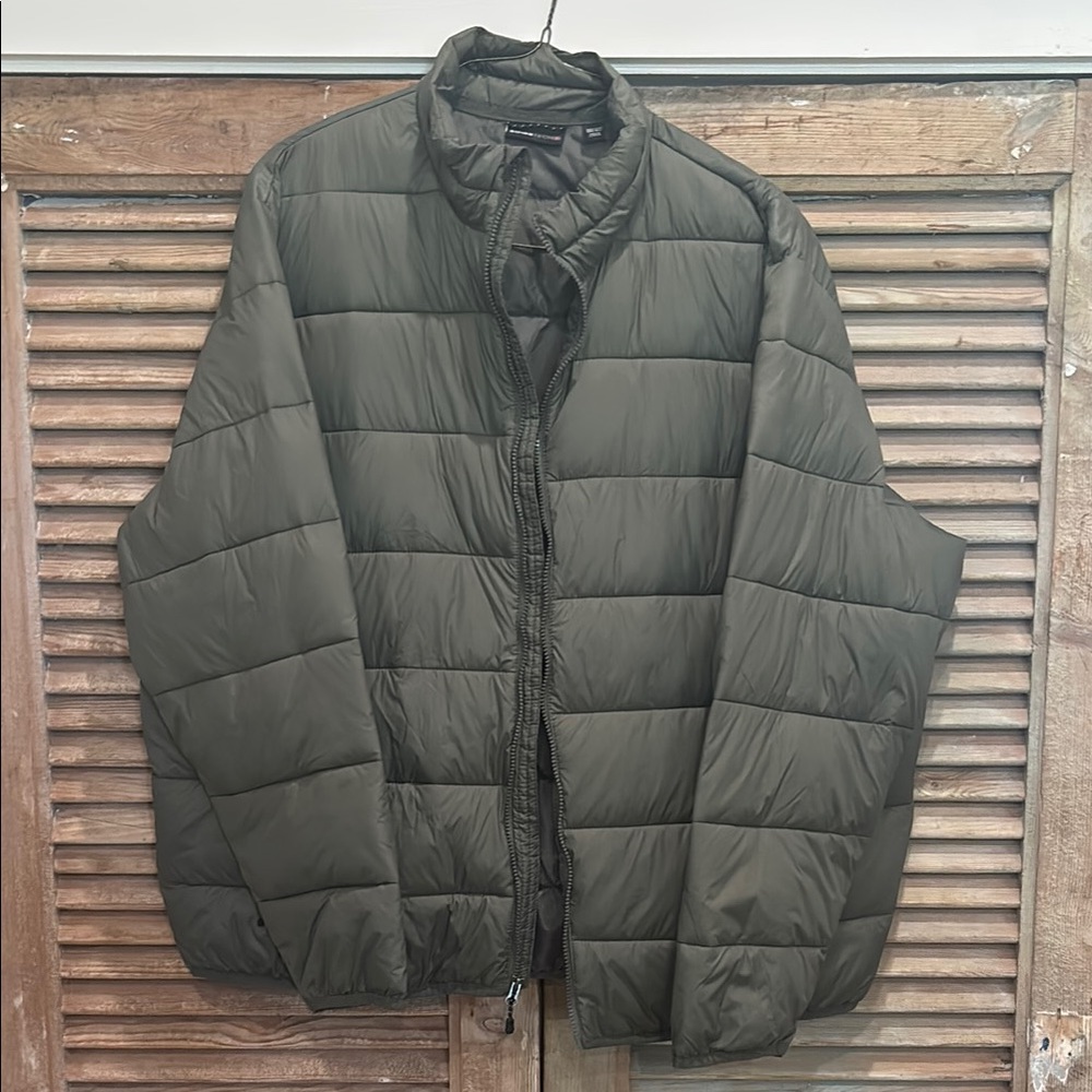 NWT packable SwissTech men’s coat, 3xl